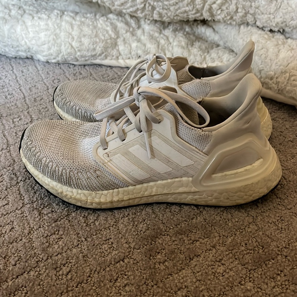 Women’s/Men’s White Adidas Ultraboost